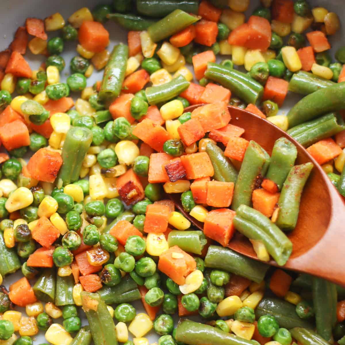 Frozen Mixed Vegetables – 1 kg Pack (MOQ: 10 kg)