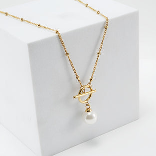 Chic French Chain Necklace with Pearl Pendant for Women