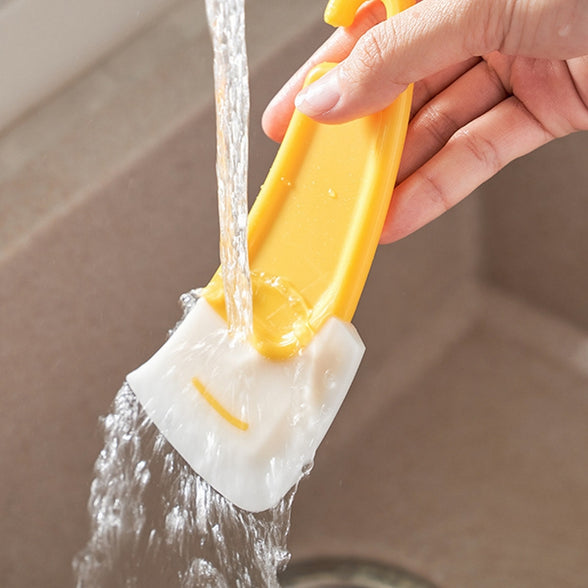 Effortless Cleanup: Oil-Proof Silicone Kitchen Scraper