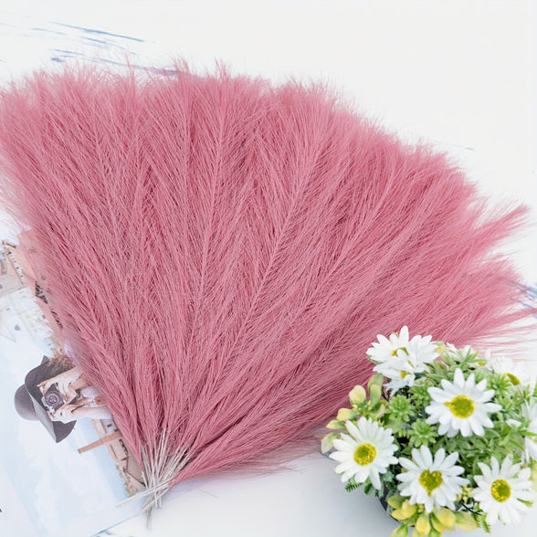 Bohemian Elegance: Set of 5 Artificial Pampas Grass