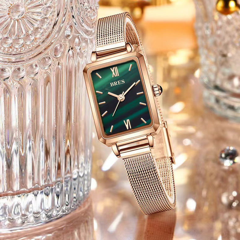 Golden Green Stone Vintage Women's Watch: Classic Bling for Fashion Ladies