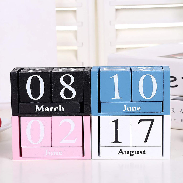 Chic Wooden Calendar: Stylish Decor for Your Living Space