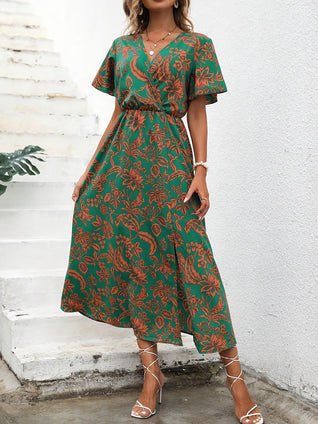 Chic Plant Print Dress for Spring  Summer Wardrobe