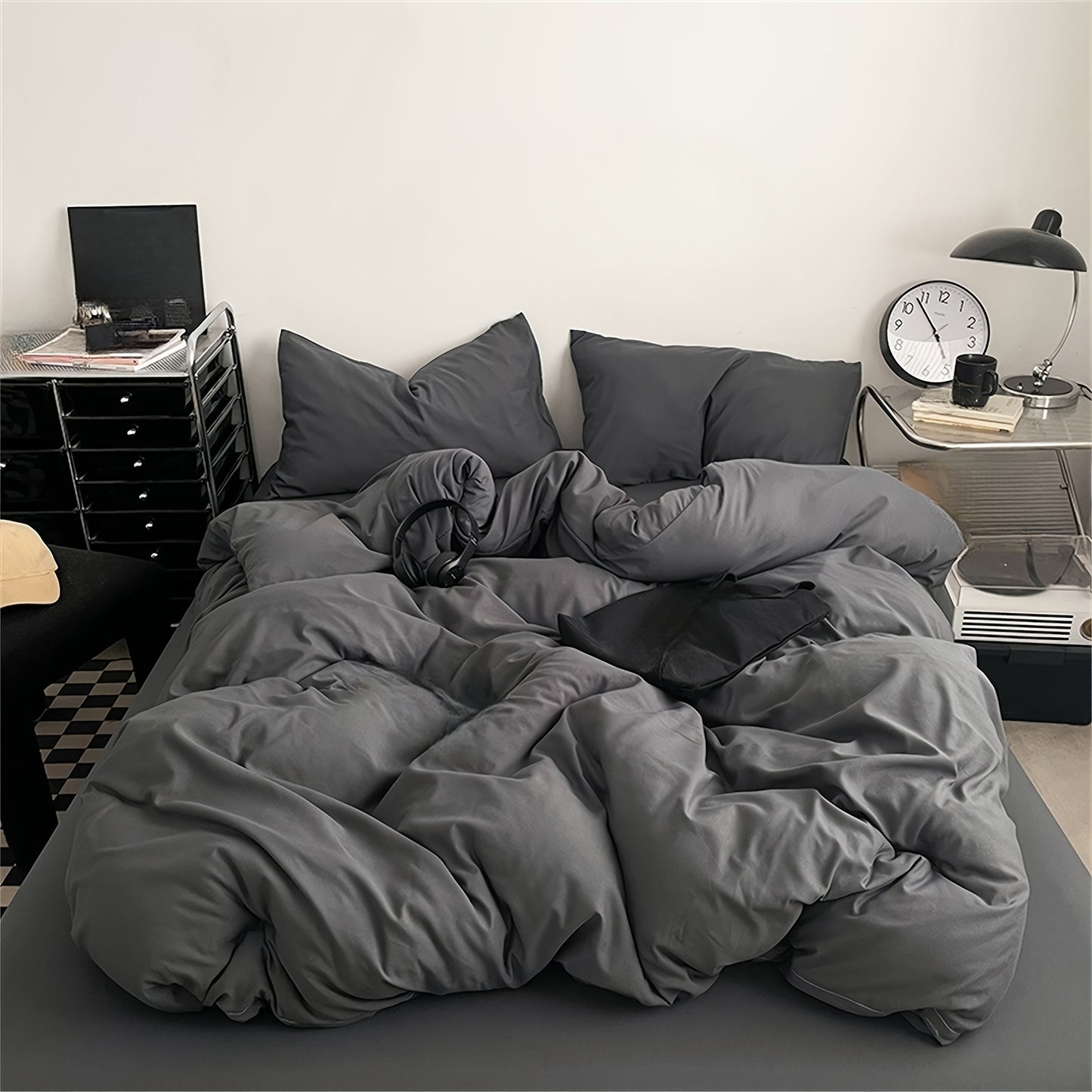 Elegant Solid Color Brushed Polyester Duvet Cover Set