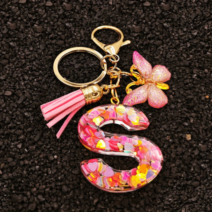 1pc Alphabet Initial Letter Keychain Cute Butterfly Acrylic Key Chain Ring Bag Backpack Charm Car Hanging Pendant Women daily use Gift