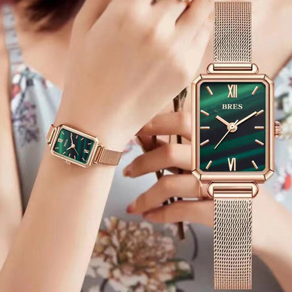 Golden Green Stone Vintage Women's Watch: Classic Bling for Fashion Ladies