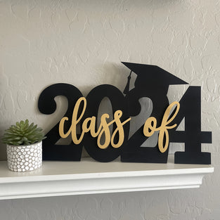 1pc Class Of 2024 3D Wooden Sign, Graduation Cap Wooden Sign, Class Of 2024 Graduation Party Decorations Wooden 2024 Graduation Congratulations Graduate Centerpieces Congratulations Graduation Table Decor High School College Graduation Party Gifts