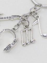 Elegant keychain with elegant letter and music style that reflects modernity