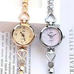 Shine Bright with the Women's Rhinestone Decor Quartz Bracelet Watch - A Luxurious Stainless Steel Timepiece