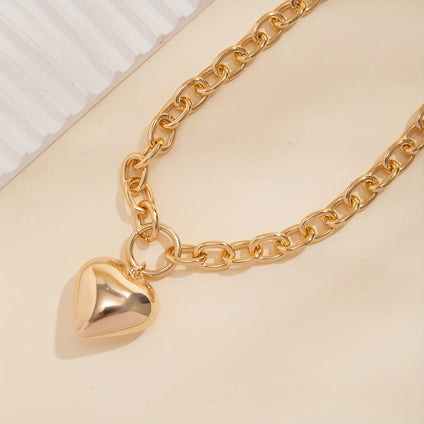 Chic Heart Pendant Necklace with Chunky Chain  Hip Hop Style