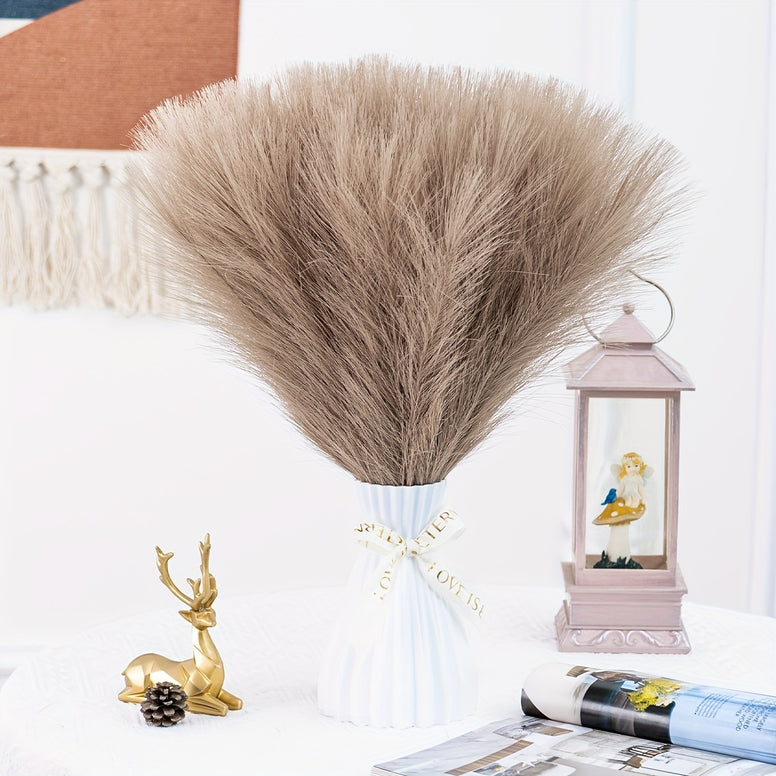 Bohemian Elegance: Set of 5 Artificial Pampas Grass