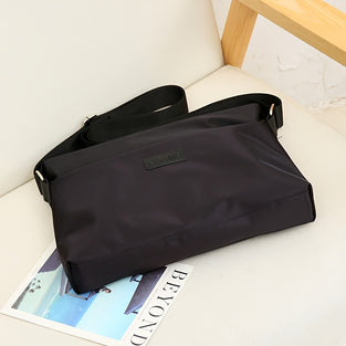 1pc Men's Simple Fashion Shoulder Bag, Casual Small Crossbody Bag, Business Sling Bag