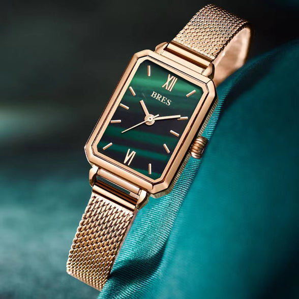 Golden Green Stone Vintage Women's Watch: Classic Bling for Fashion Ladies