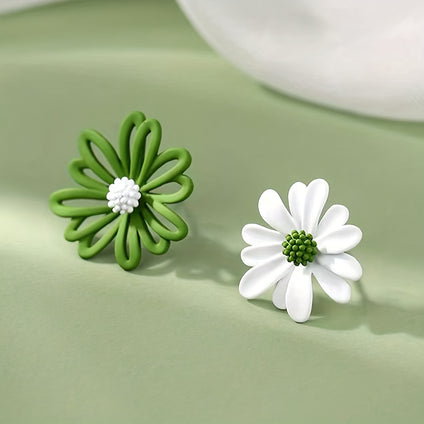 Unique Asymmetric Daisy Flower Design Stud Earrings Zinc Alloy Jewelry Elegant Cute Style Adorable Gift For Women