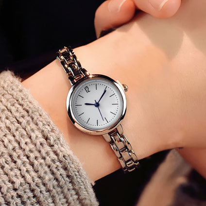 Timeless Elegance: Women's Minimalist Quartz Watch for Any Occasion