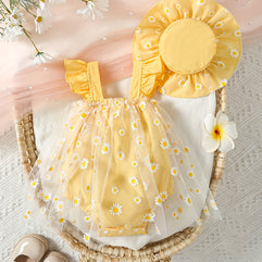 Daisy Dreams: Baby Girls Summer Bodysuit and Sun Hat Set