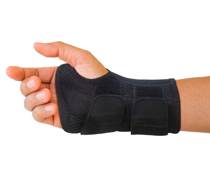 Carpal Tunnel Wrist Brace for Men and Women - Day and Night Therapy Support Splint for Relief of Arthritis, Wrists, Arm, Thumb and Hand Pain - Adjustable Straps (Right Hand)