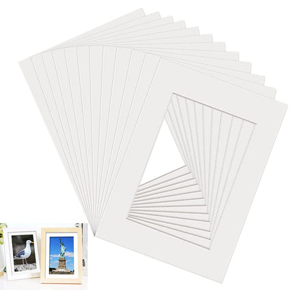 GIRAFEDA 12 PCS Picture Photo Mounts White Picture Frame Mounts A4 Picture Mount Picture Frame Mats Computer Cut A4 Mount Picture Mount Card Photo Frame Mounts for 8 * 6 in Picture Photo White (A4)