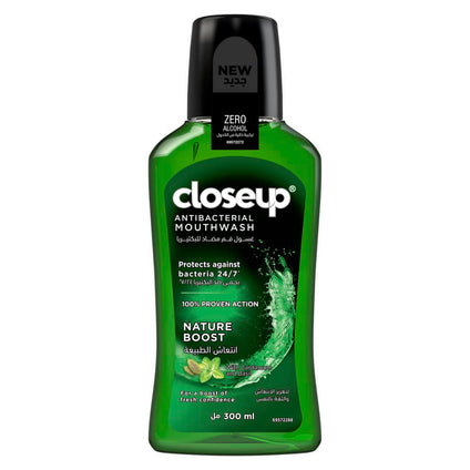 Closeup Antibacterial Mouthwash, for Long Lasting Freshness, Menthol Paradise, Protects Against Bacteria, 300ml