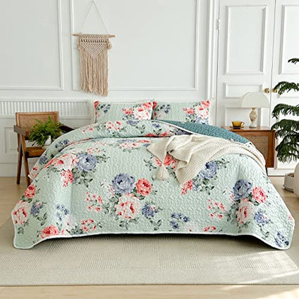 UOZZI BEDDING Botanical Quilt Set Queen Size 88x88 3 PC Reversible Soft Microfiber Lightweight Green Coverlet with Blue Red Flowers Bedspread Summer Bed Cover for All Season (1 Quilt+ 2 Shams)