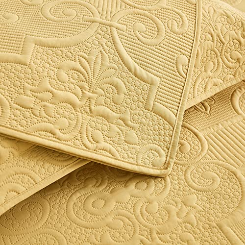 CHIXIN King Size Quilt Set - Damask Paisley Pattern - Lightweight Bedspread, Ultrasonic Quilting Coverlet, Reversible Bedding Cover for All Season, 3 Piece, Honey Gold