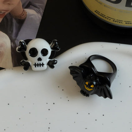 Punk Skull Ring Gothic Skeleton Bat Hand Ring Exaggerated Mens Finger Ring Halloween Costume Jewelry Cosplay Accessories Punk Ring
