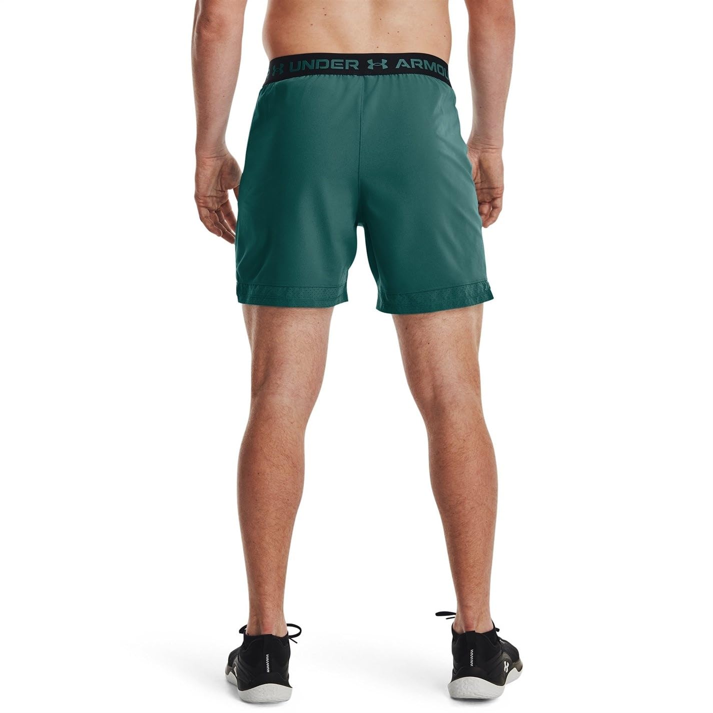 Under Armour Men's UA Vanish Woven 6in Shorts