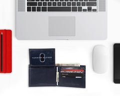 Tommy Hilfiger Men's Thin Sleek Casual Bifold Wallet with 6 Credit Card Pockets and Removable Id Window