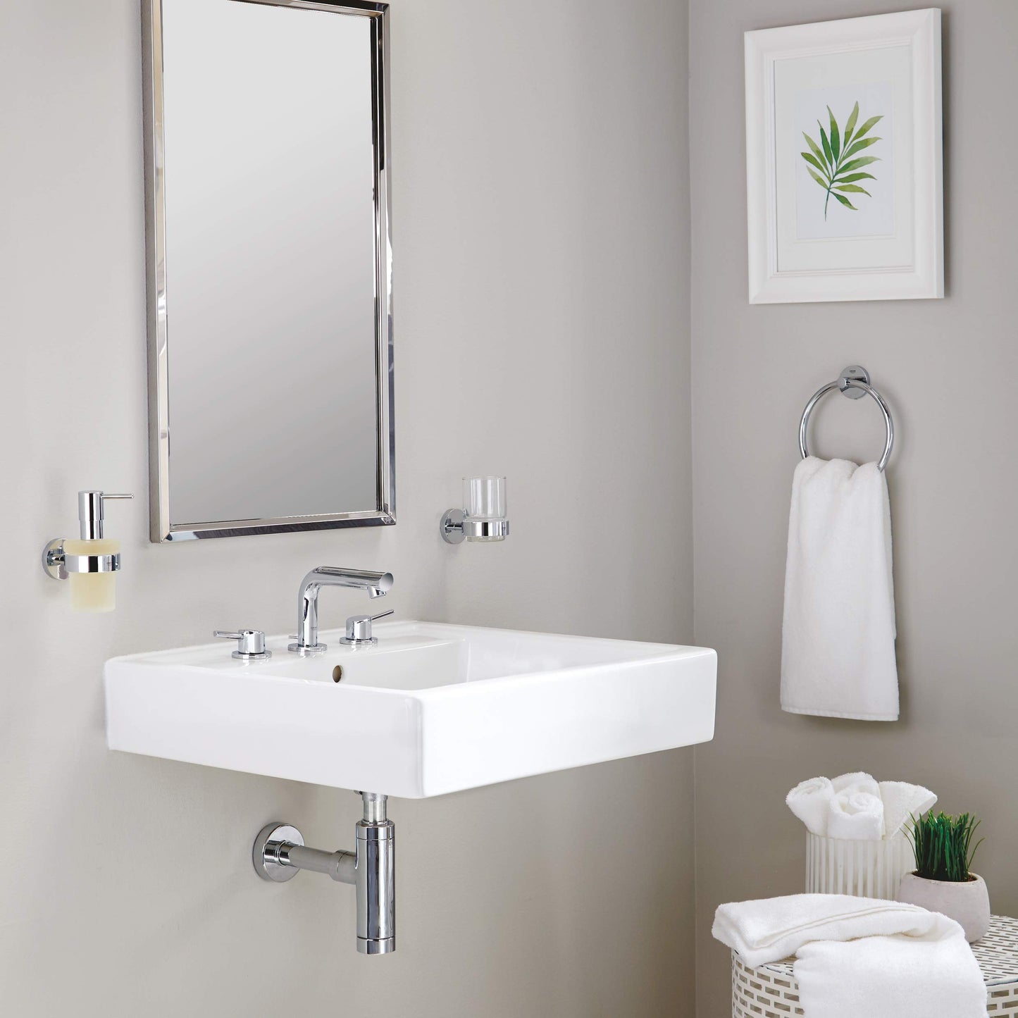 GROHE Essentials Towel Ring | Metal | Concealed Fastening | Bath | Bathroom | Accessories | 40365001