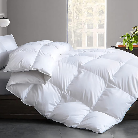 Hotel Linen Klub Anti Microbial Quilt - Outer Cover: 100% Microfiber w/Anti Microbial Treatment, Filling: 200gsm Soft Fibersheet, Double : 220 x 240cm