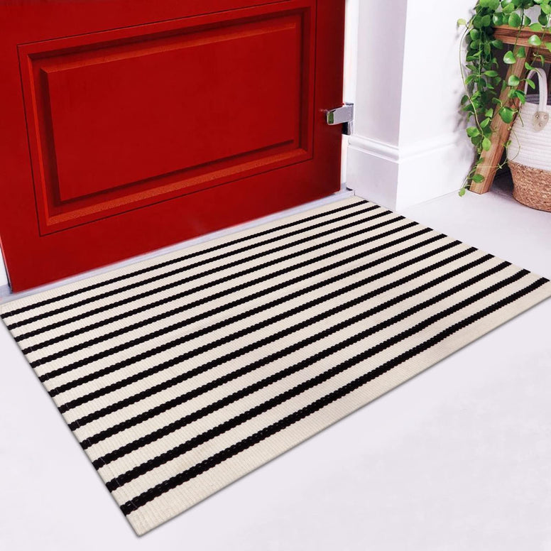 LEEVAN Black and White Striped Rug Doormat 24"x35" Washable Front Porch Rug Farmhouse Layered Door Mats Outdoor Cotton Hand Woven Throw Carpet for Entryway/Front Steps/Bathroom/Home Entrance