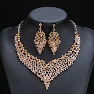 Yellow Chimes Jewellery Set For Women Gold Toned Crystal Designed Necklace Set For Women and Girls, Free, Metal, No Gemstone