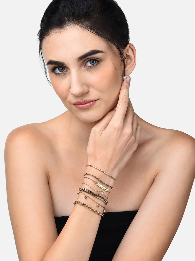 Buy Zaveri Pearls Gold Tone Crystal Shine Stones & Pearls Embellished Ring  Bracelet-ZPFK10447 Online