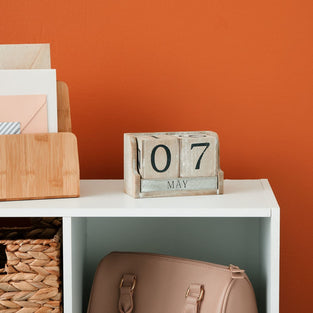 Juvale Calendar Block - Wooden Perpetual Desk Calendar - Home and Office Decor, 13.5 x 9.5 x 6.6 cm