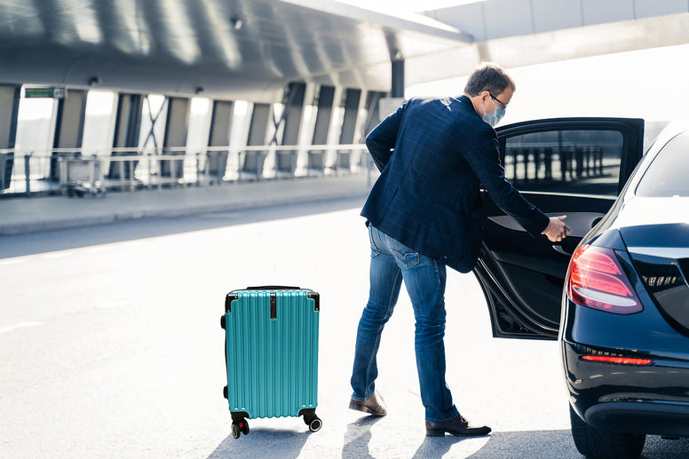 Carry on travel luggage (size 20) fashionable Hard-shell (Hard side) trolley bag, with 360 spinner wheels, and extra protection or corners and sides. (Rose gold)