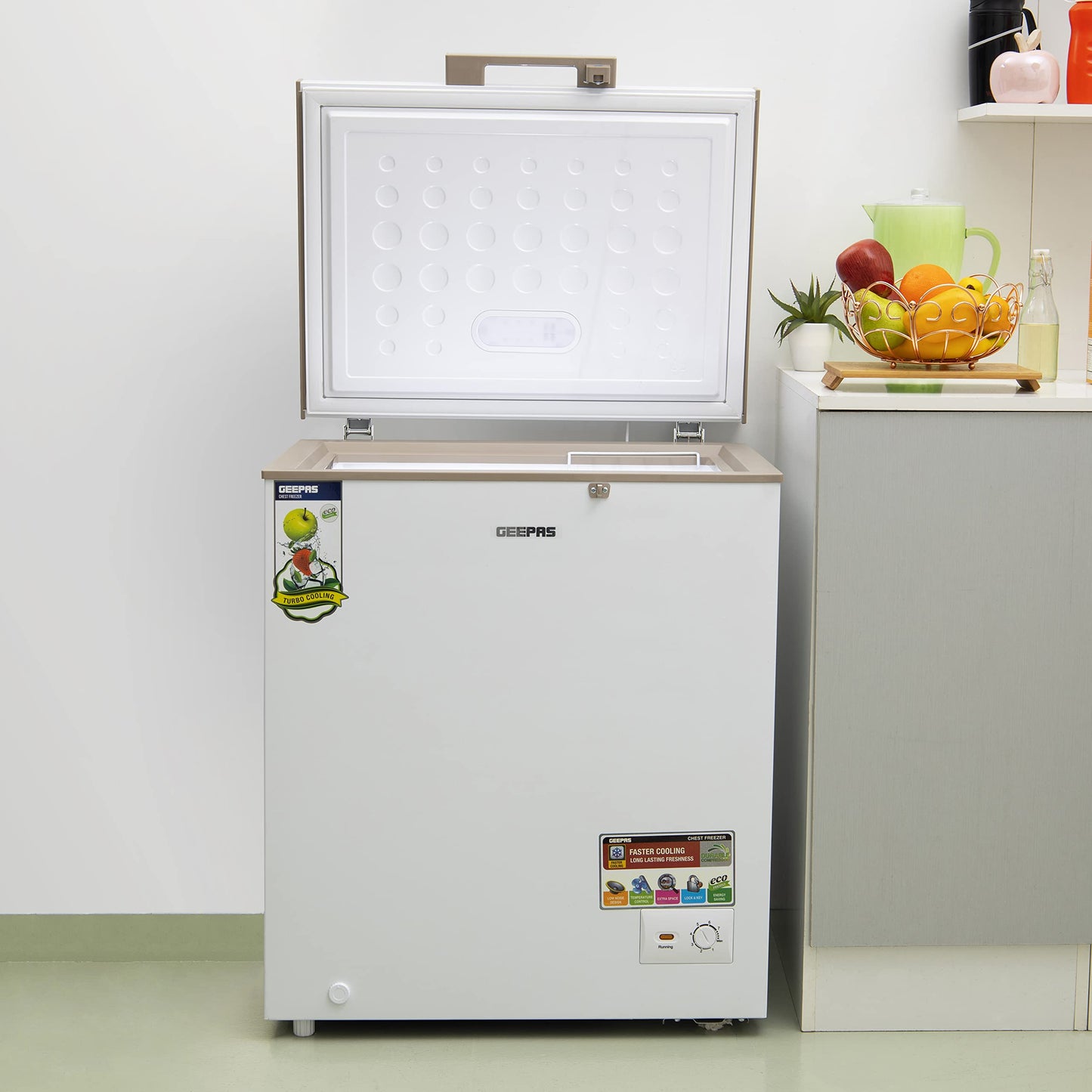 Geepas Powerful 170L Single Door Chest Freezer - Adjustable Thermostat Control, High Efficiency with Compressor Switch