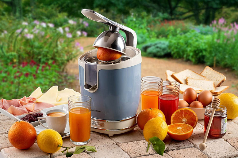 Ariete Vintage Electric Citrus Juicer 600ml, 85W, with Pressure Lever Metal body, 2 Cone Sizes, Non Drip Spout, Silent Motor, for Orange, Lemon and More - Blue Art413/05