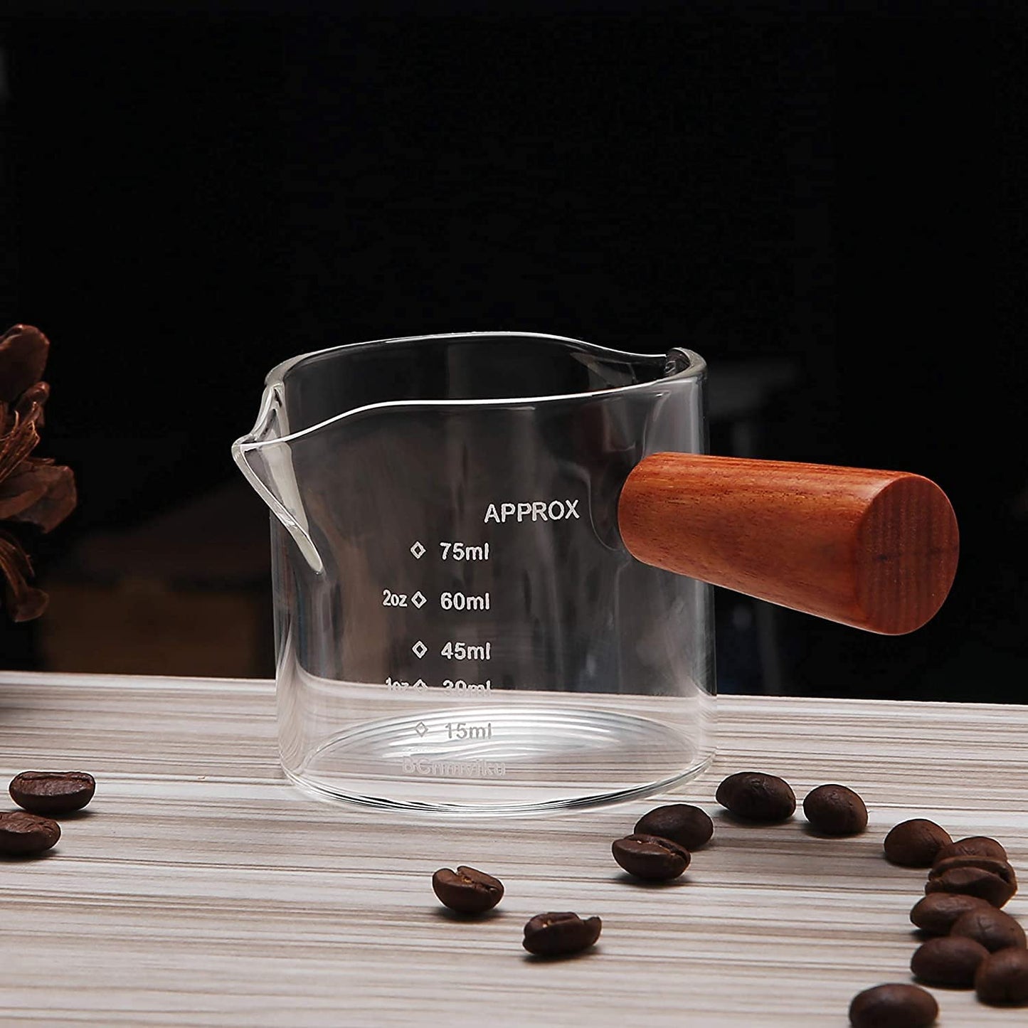 Espresso Measuring Cup, Double Spouts Measuring Triple Pitcher Milk Cup, with Wood Handle 75ML Espresso Shot Glasses Parts Clear Glass, Espresso Shot Glasses Triple Pitcher Barista (1 Pack)