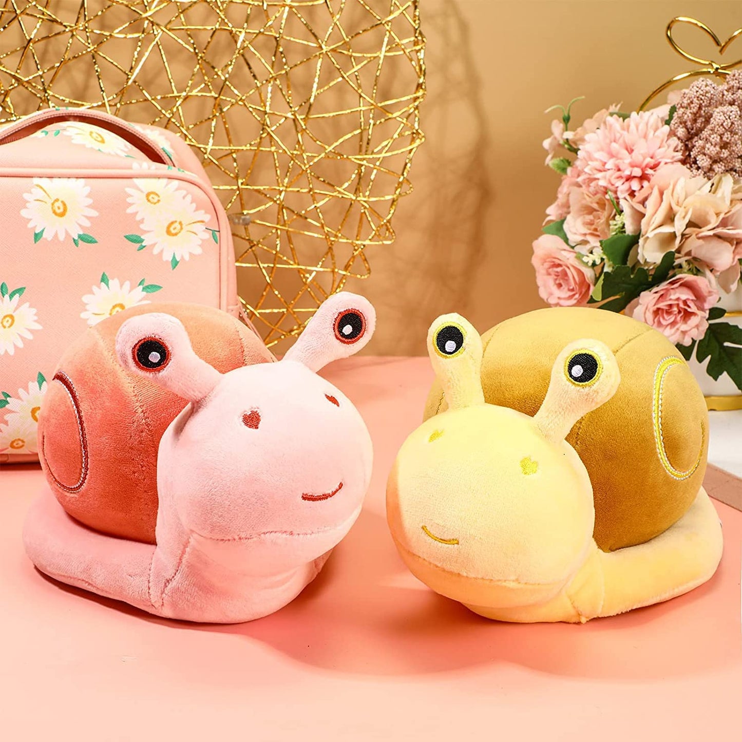 Cute Cartoon Snail Doll Plush Toy Children's Birthday Gift Big Snail Pillow Doll Kawaii Decor Toy Decor Snail Plush Pout Fish Stuffed Animal Isopod Plush Moth Funny Weird