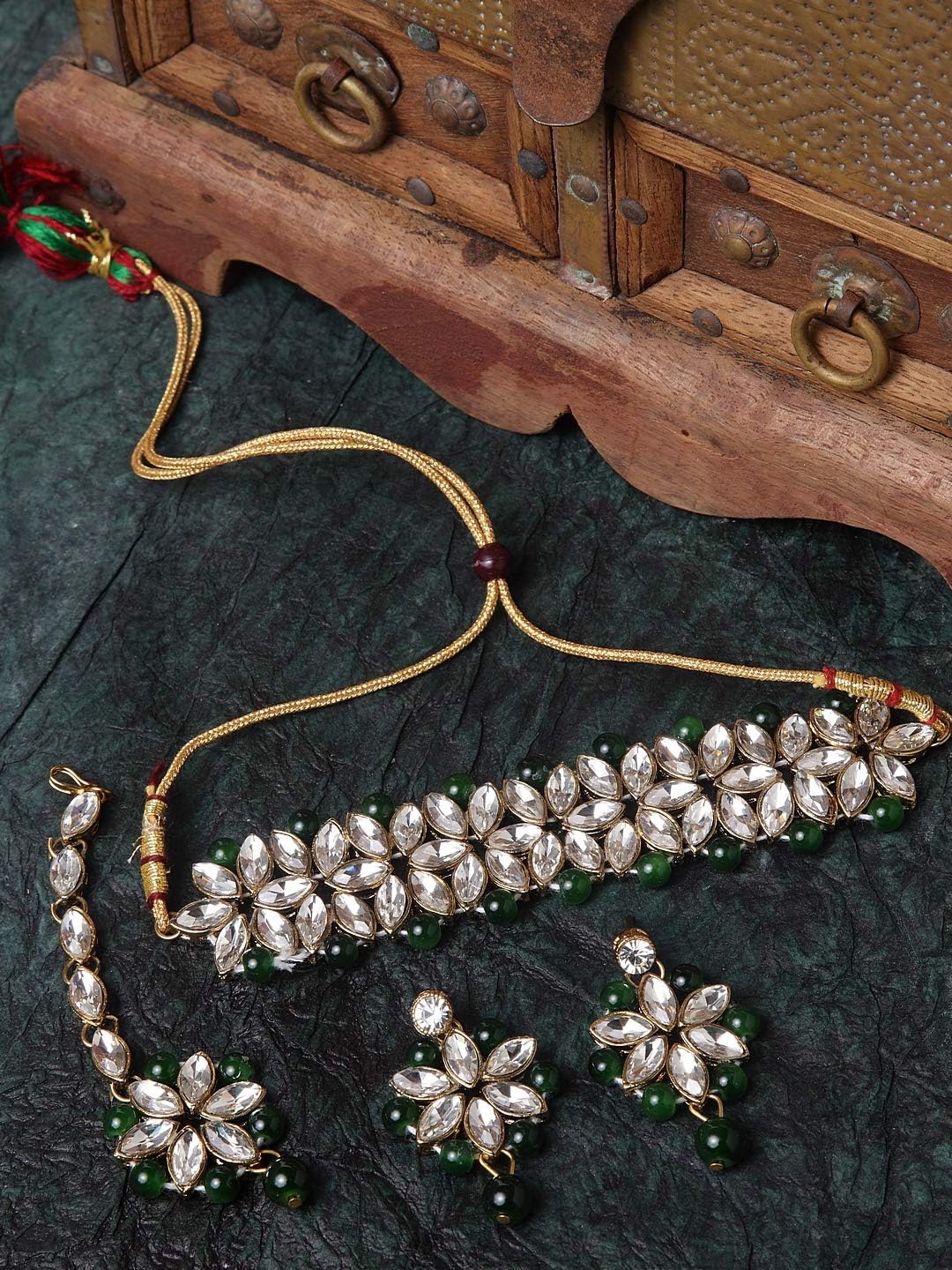 Shining Diva Fashion Latest Choker Design Antique Kundan Traditional Necklace Jewellery Set for Women