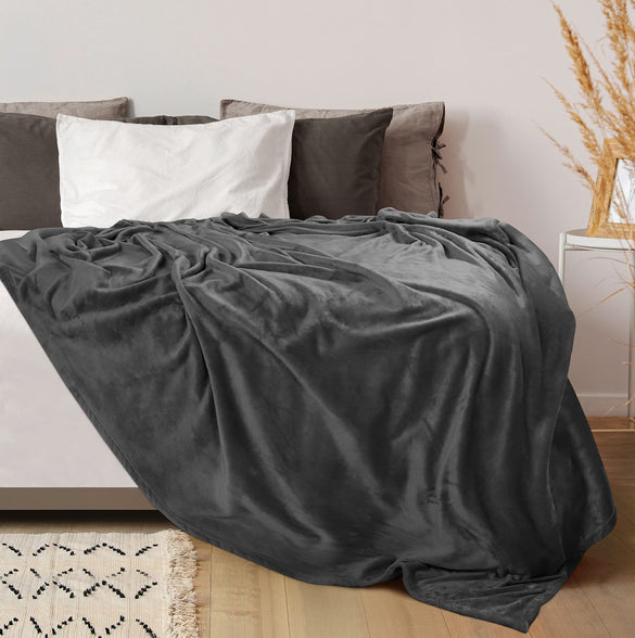 Utopia Bedding Fleece Blanket Twin Size Grey 300GSM Luxury Bed Blanket Anti-Static Fuzzy Soft Blanket Microfiber (90x66 Inches)