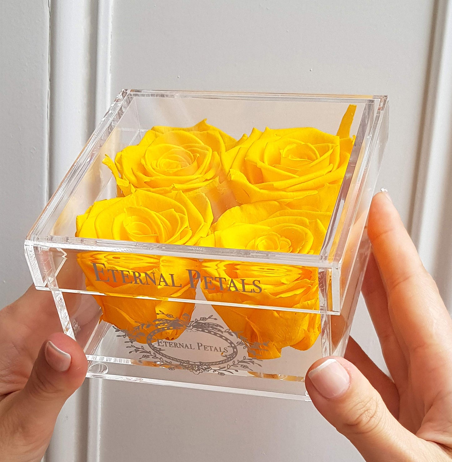 Real Roses That Last A Year - White Gold Quartet (Yellow)