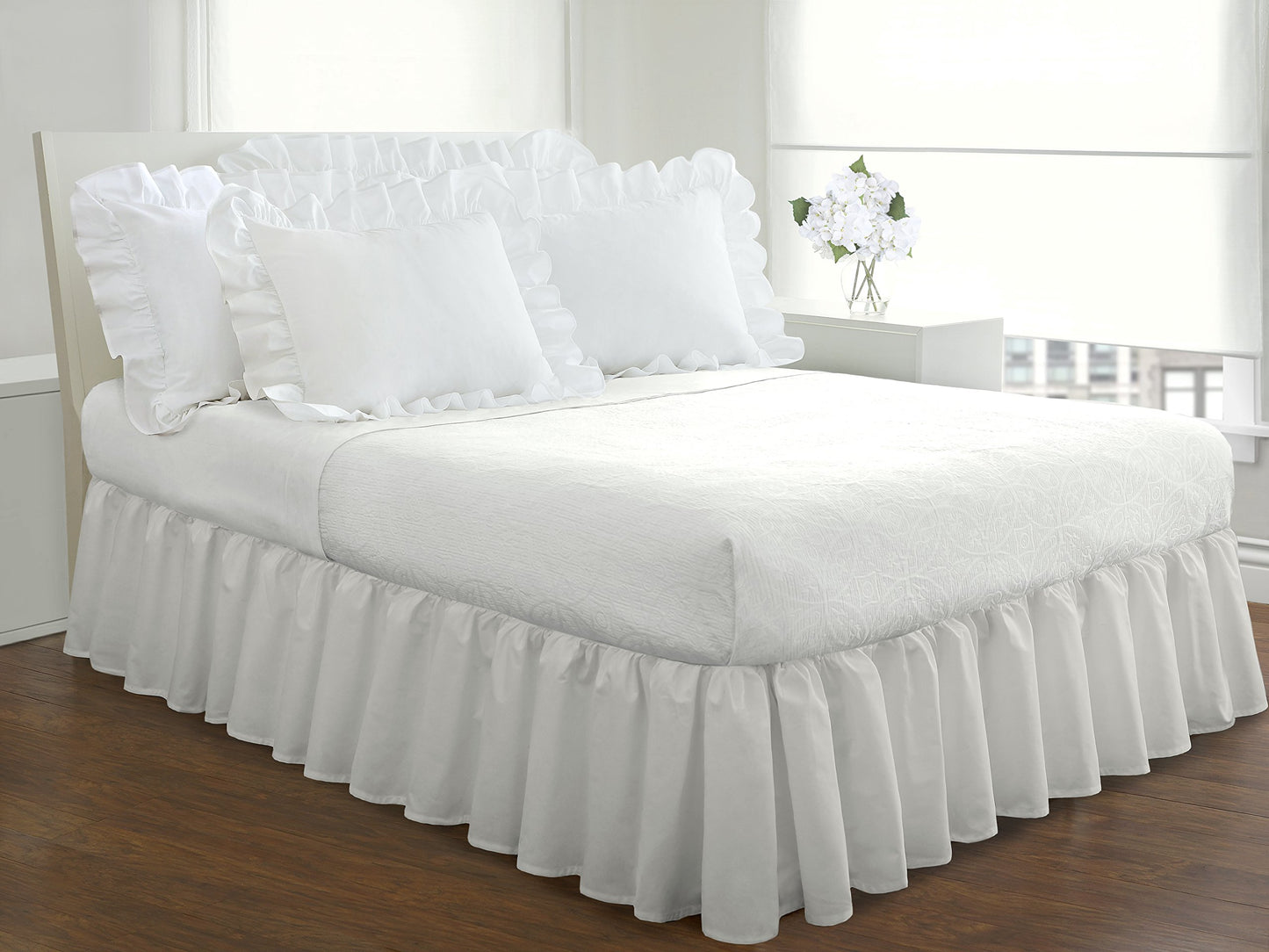 Fresh Ideas Bedding Ruffled Bed Skirt, Classic 14” Drop Length, Gathered Styling, Cali King, White
