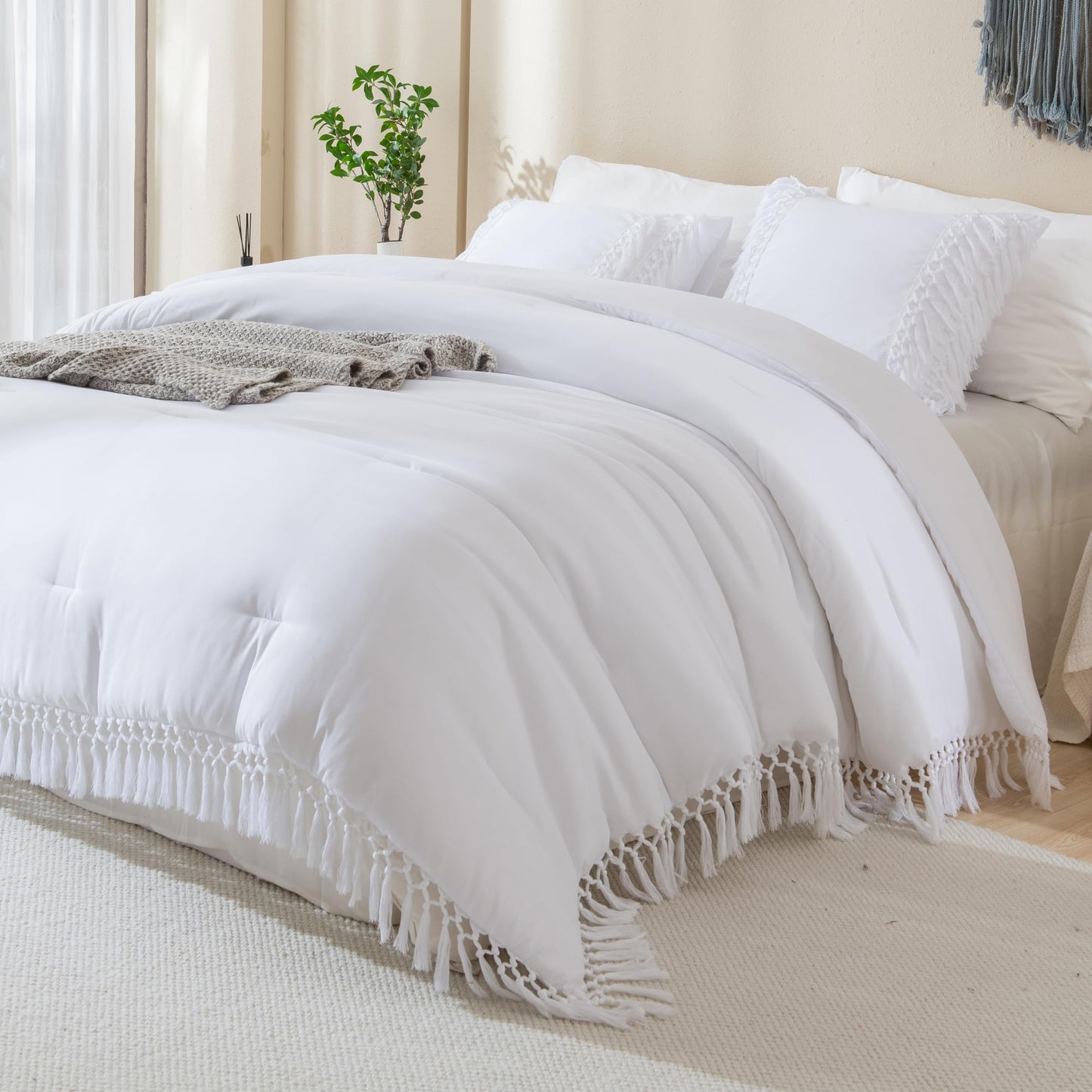 Andency White Comforter Set California King, 3 Pieces Boho Tassel Lightweight Summer Soft Bedding Comforter Sets for King Bed, All Season Fluffy Fringe Bed Set (104x96In Comforter & 2 Pillowcases)