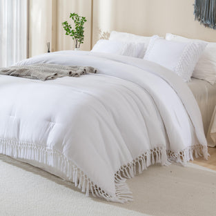 Andency White Comforter Set California King, 3 Pieces Boho Tassel Lightweight Summer Soft Bedding Comforter Sets for King Bed, All Season Fluffy Fringe Bed Set (104x96In Comforter & 2 Pillowcases)