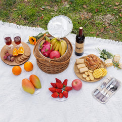 Willow Weave Small Picnic Baskets with Insulated Cooler, Picnic Basket Hamper for 2, Woodchip Wicker Basket, Including 2 Sets of Cutlery, Plates and Wine Glasses, for Christmas