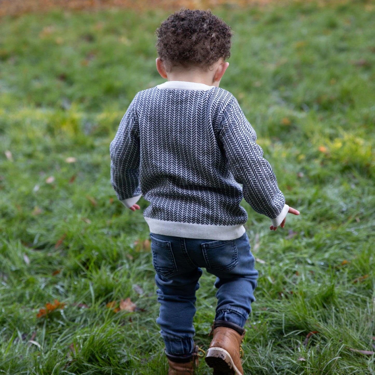 Black & White Sweater for Baby & Toddler Boys | 100% Cotton | Designed in Australia | Perfect for Fall & Winter | 6-12 Mths