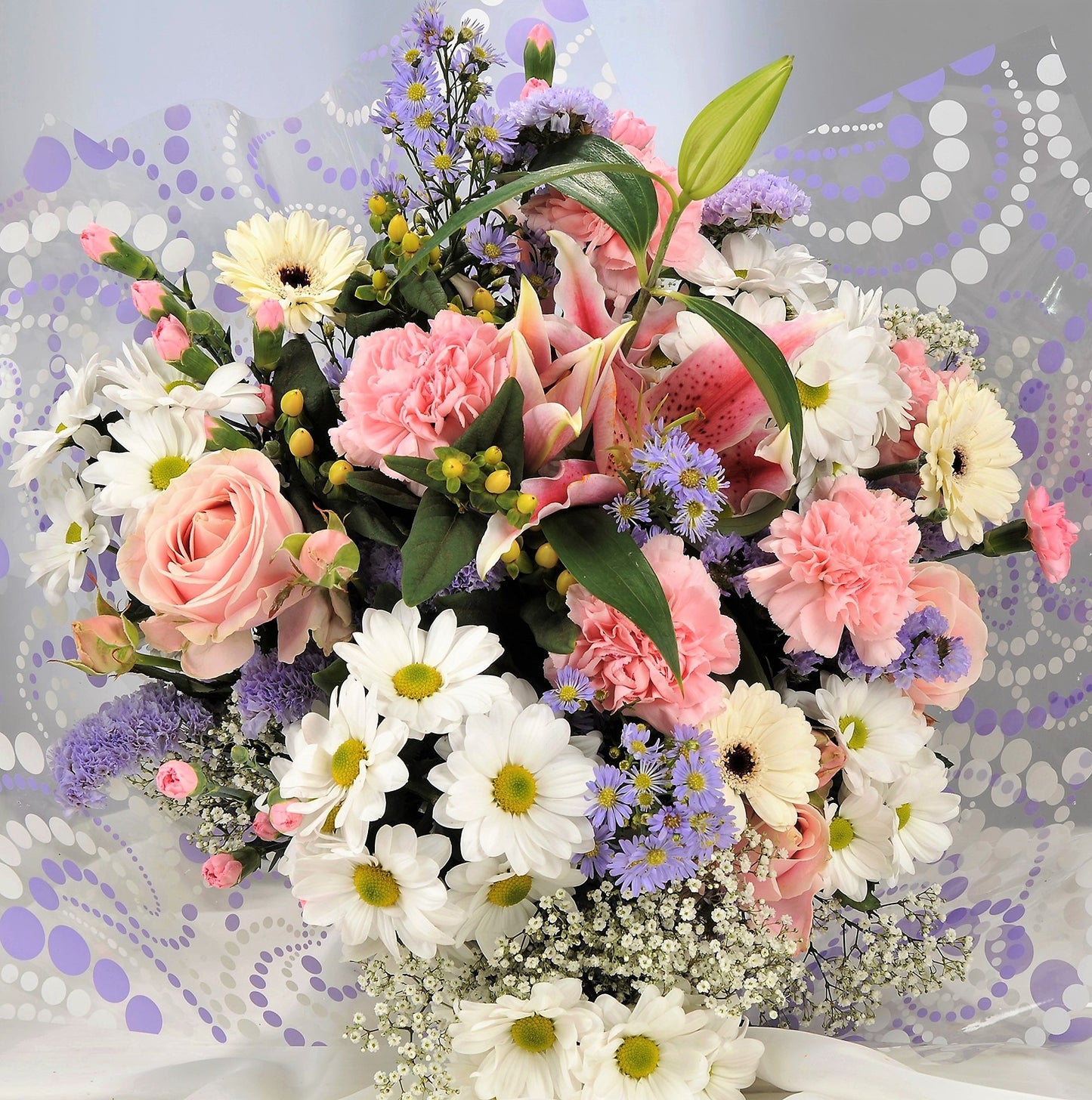 Homeland Florists Pastel Stunning Mixed Bouquet with Scented Oriental Lilies, Flowers Delivery Next Day Prime UK, Send a Beautiful Fresh Floral Gift