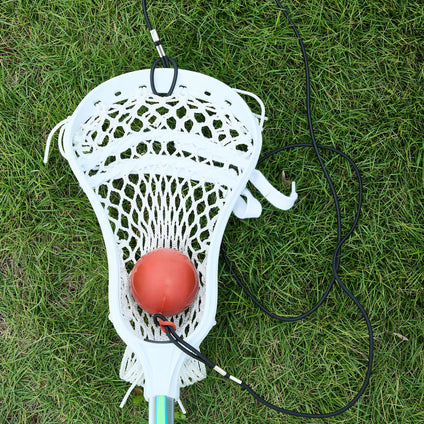Yuyongshuai Lacrosse Training Equipment and Trainer, Lacrosse Rebounders for Youth, Includes: 1 Ball, 2 Ropes, 2 Rubber Sleeves.