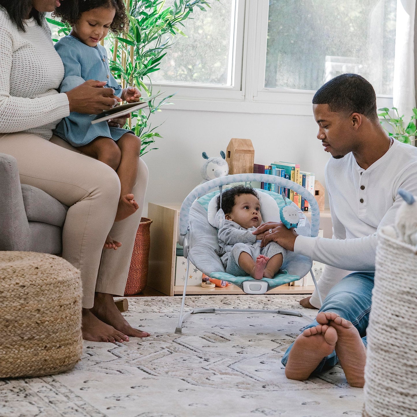 Ingenuity Bouncity Bounce Deluxe Bouncer, Portable Bouncing Baby Seat with Overhead Mobile, and Calming Vibration